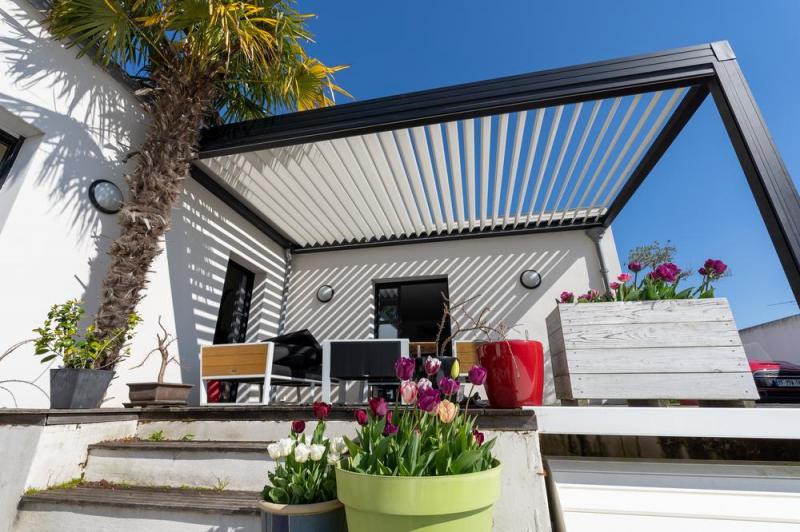 Pose d'une pergola bioclimatique, comment bien pr&eacute;parer son projet ?